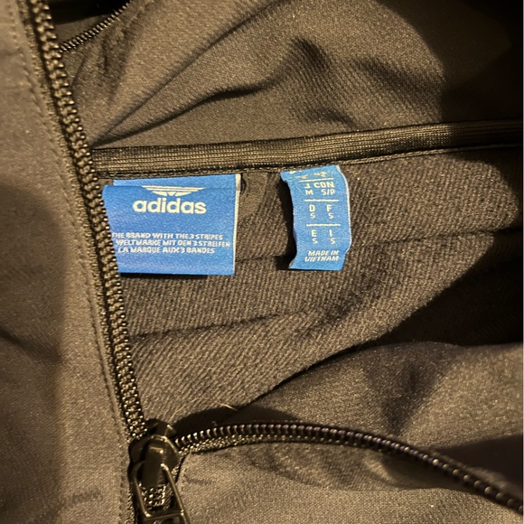 Men’s Adidas windbreaker - Picture 2 of 2